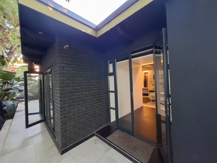 5 Bedroom Property for Sale in Protea Park North West